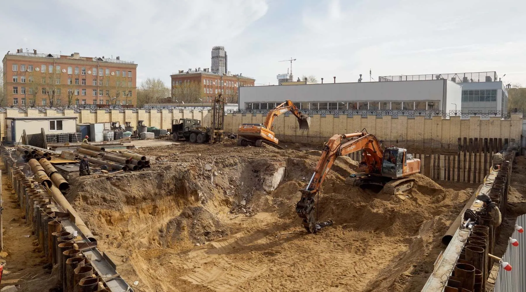 Апрель 2022