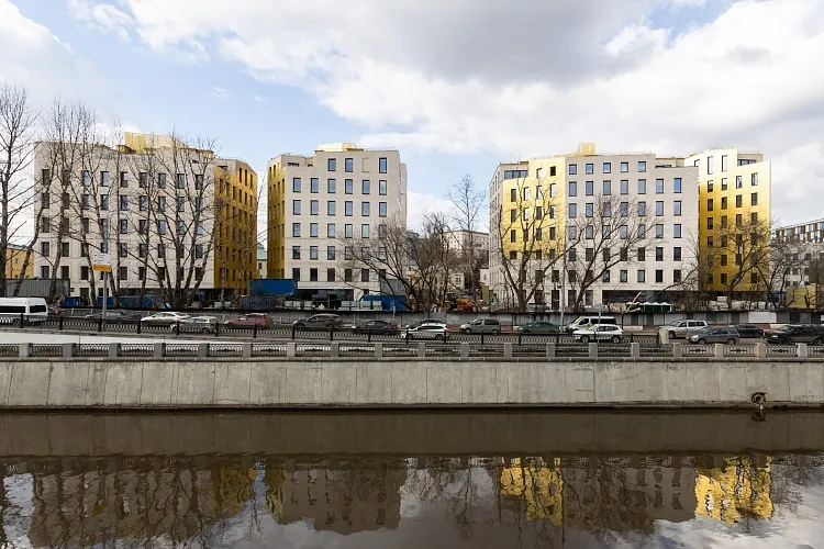 Апрель 2021