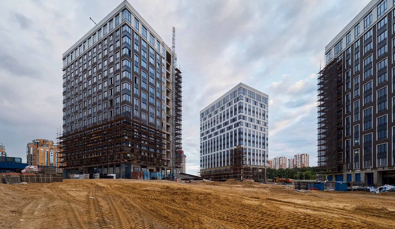 Август 2022