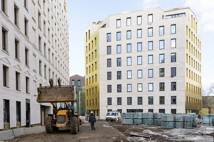 Апрель 2021