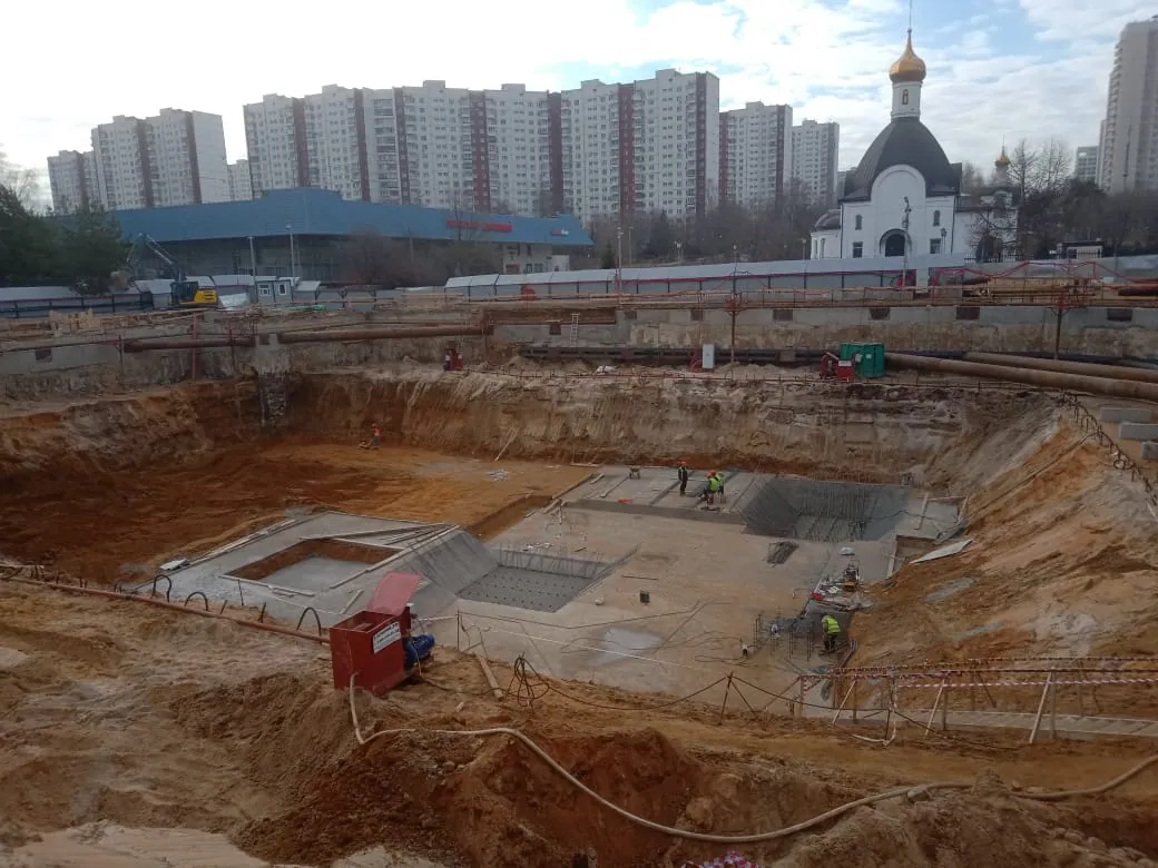 Апрель 2025