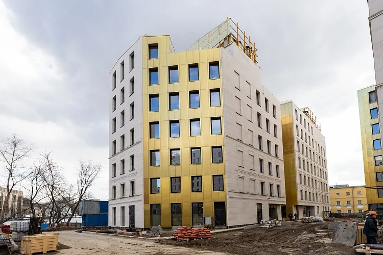 Апрель 2021