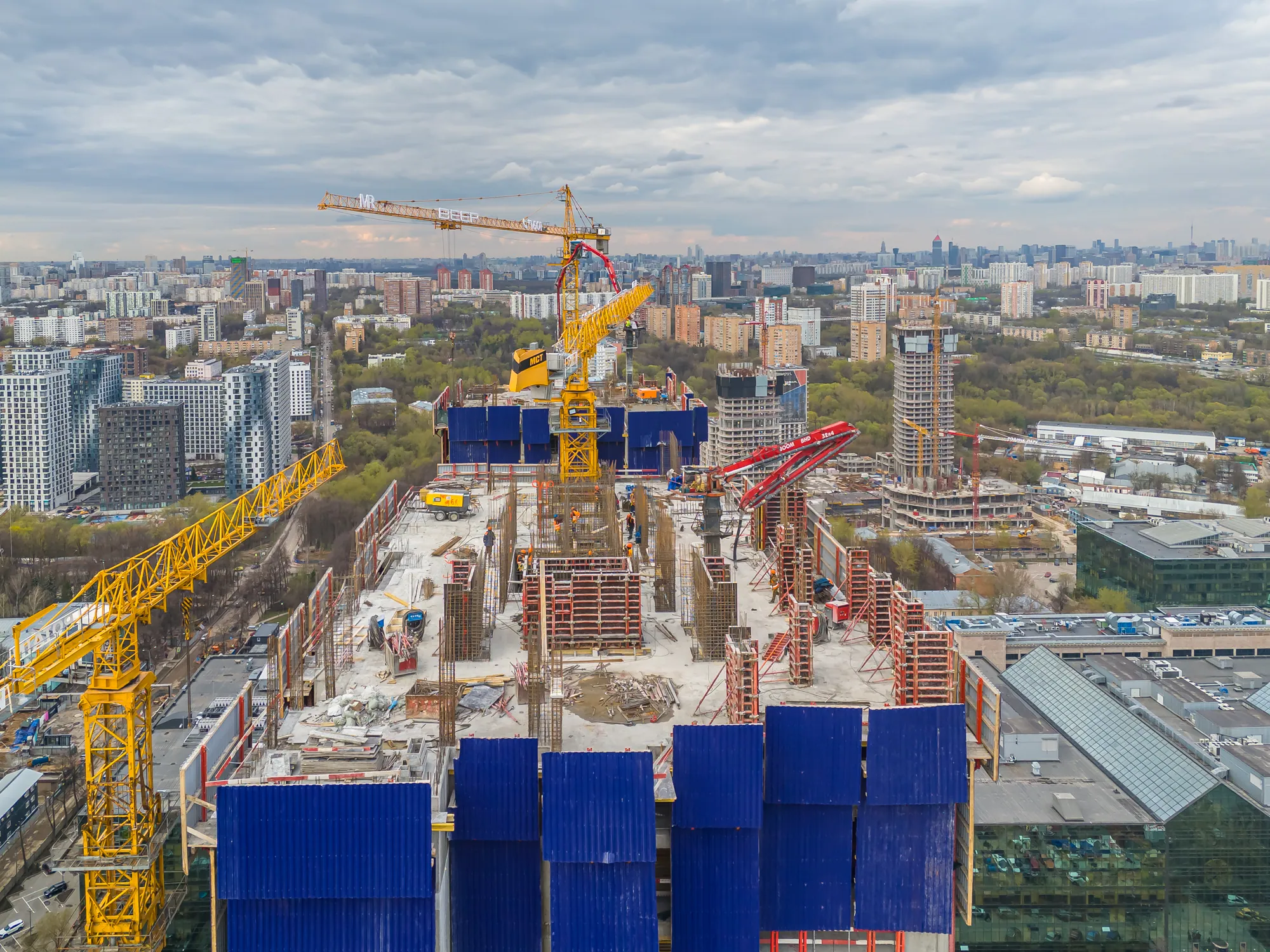 Апрель 2026