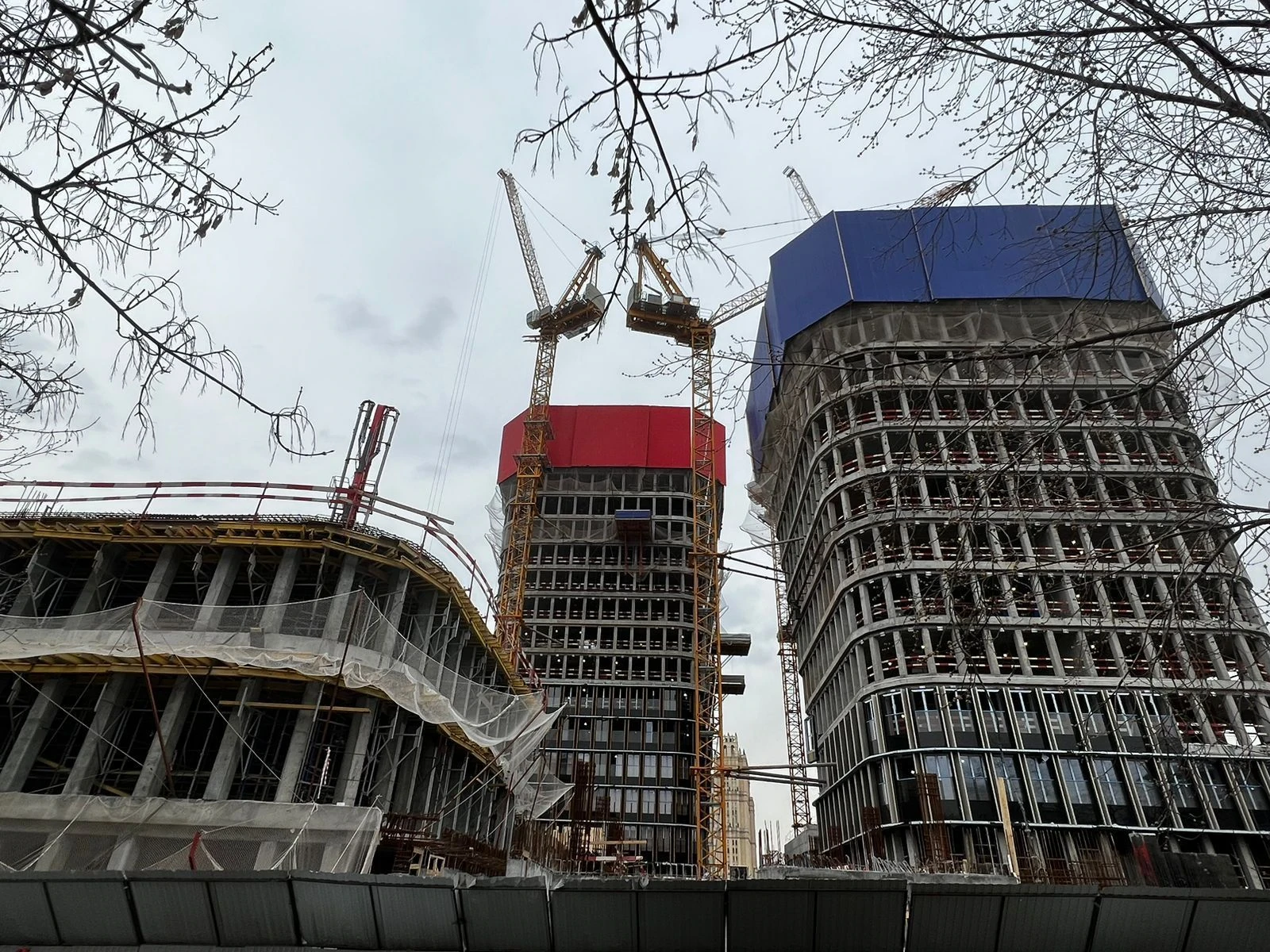 Апрель 2023