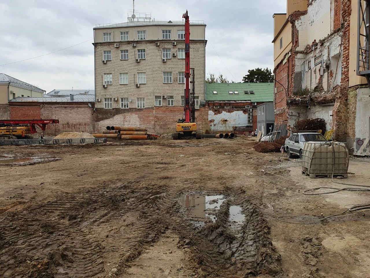 Август 2023