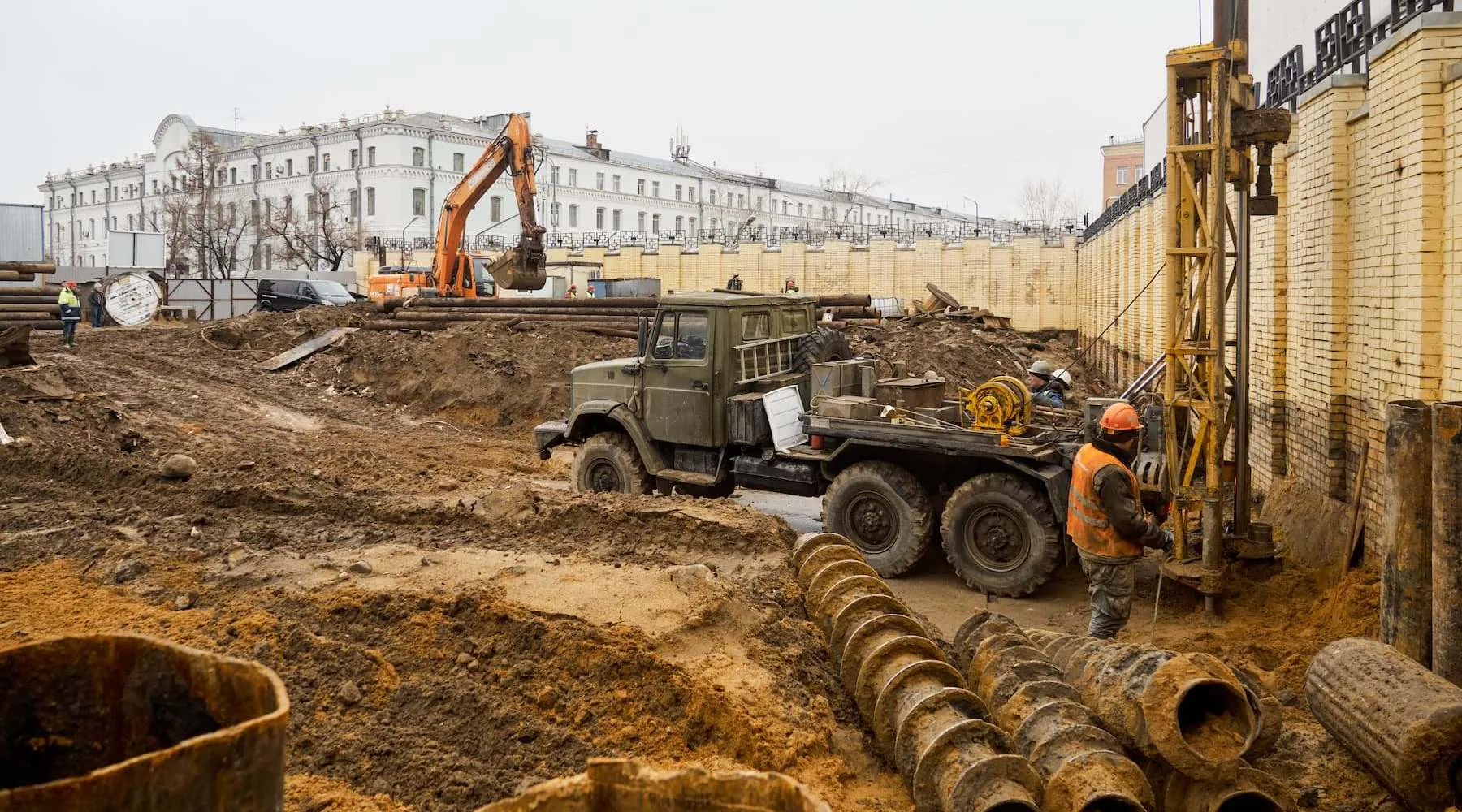 Апрель 2022