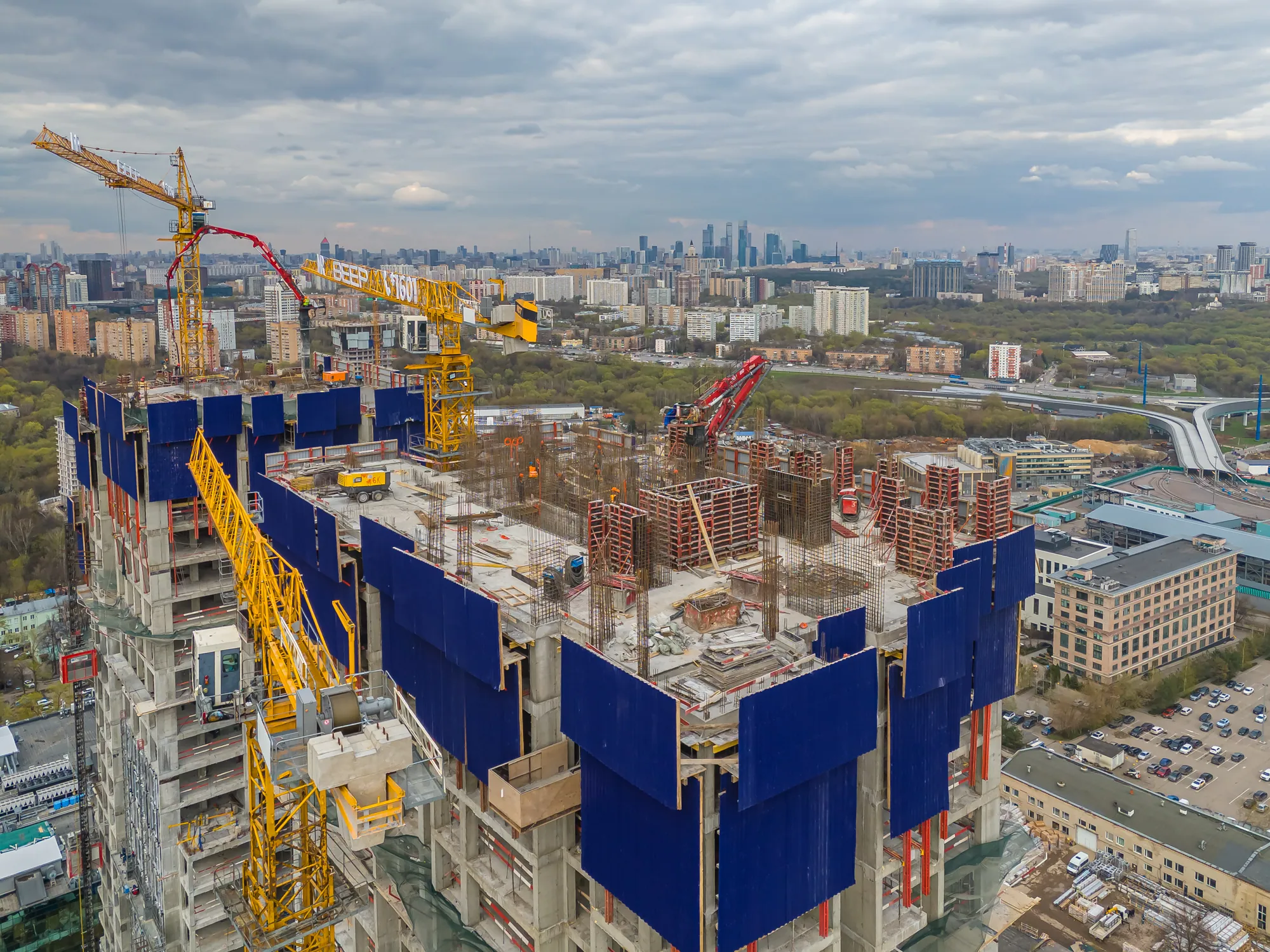 Апрель 2026