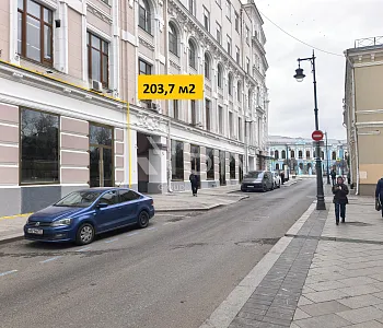 ПСН, 203,70 м², Витрины , Трафик, 1-ая линия, 50 кВт