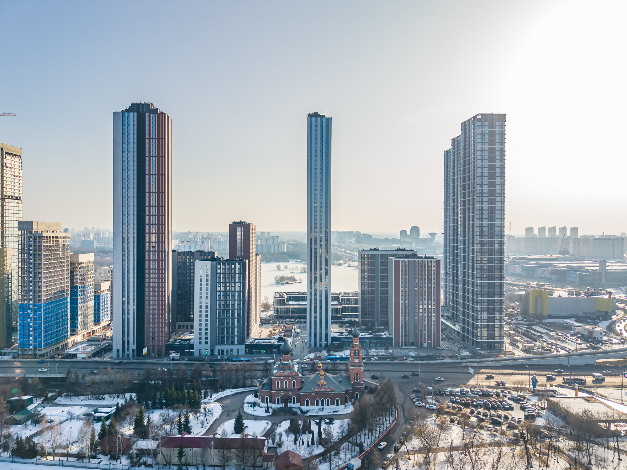 Апрель  2026