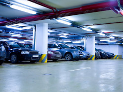 В каких новостройках Приморского района достаточно парковочных мест