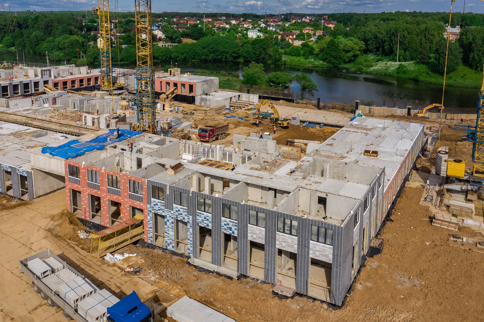 летний сад дмитровское шоссе 107. строящие жк в москве. строящиеся дома. жк огни москва. жк символ лефортово.