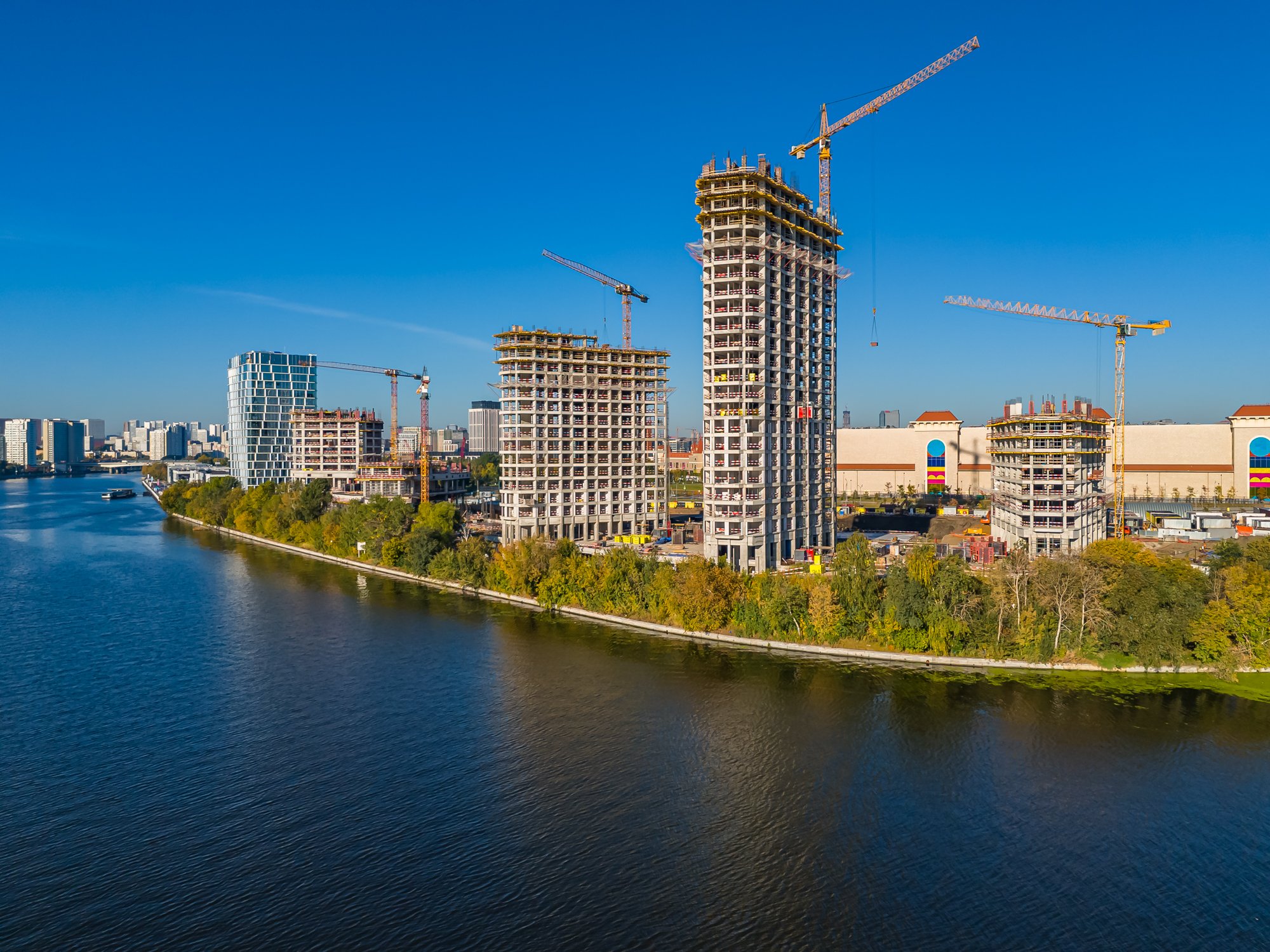 Сентябрь 2025