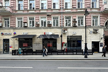 ПСН, 447,30 м², 1-й этаж , 1-ая линия, Витрины, 120 кВт